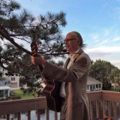 Cantor Robbie Solomon