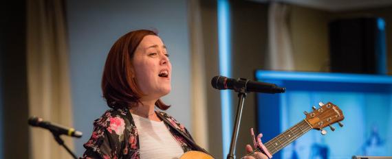Cantor Natalie Young singing